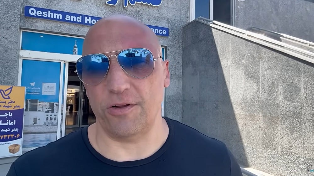 स्ट्रे़ट ऑफ होर्मुज में रिपोर्टिंग करने गए स्वतंत्र पत्रकार दिमित्री लास्करिस