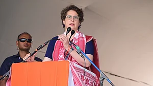 पश्चिम एशिया संकट का असर जल्द दिखने के लिए मोदी सरकार की नीतियां जिम्मेदारः प्रियंका गांधी