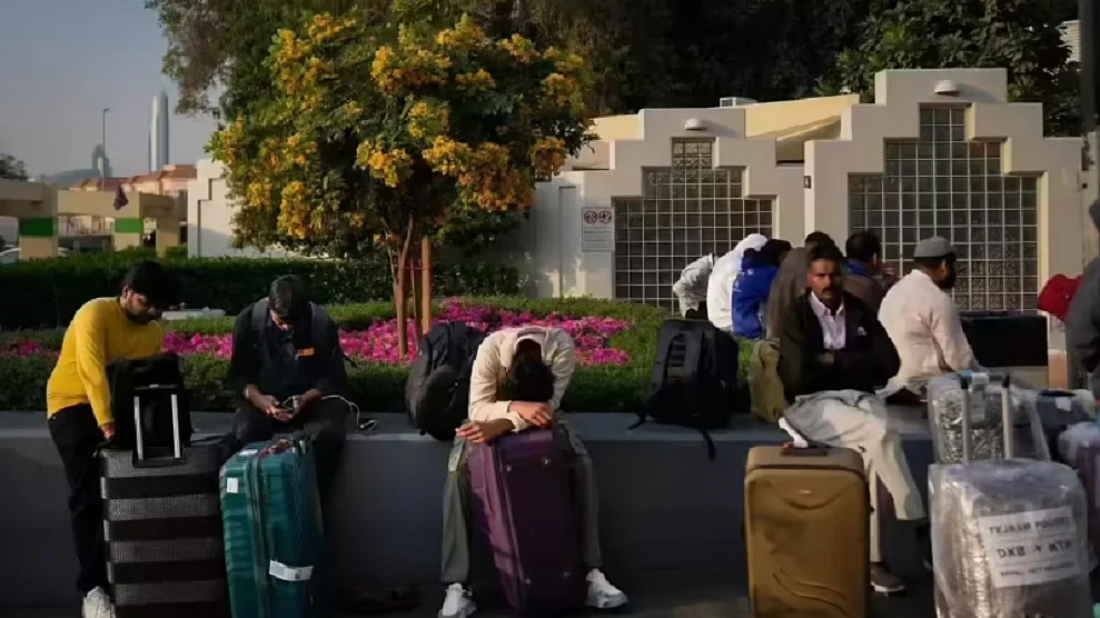 ईरान में अभी भी फंसे सैकड़ों भारतीय छात्र, सरकार से सुरक्ष‍ित घर वापसी की लगाई गुहार