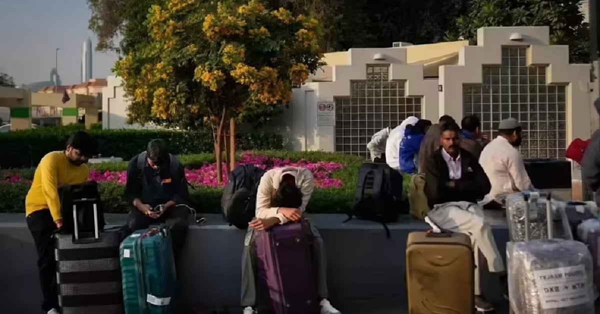 ईरान में अभी भी फंसे सैकड़ों भारतीय छात्र, सरकार से सुरक्षित घर वापसी की लगाई गुहार