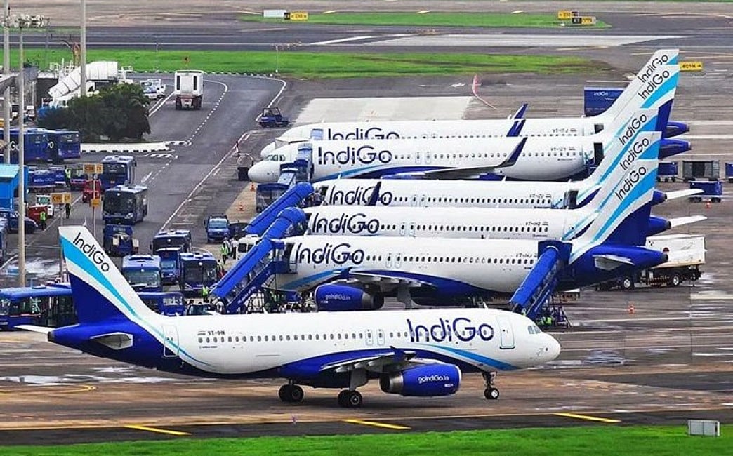 विमान ईंधन की कीमतें बढ़ने का असर, इंडिगो ने अपनी सभी उड़ानों के लिए ईंधन शुल्क बढ़ाया, हवाई यात्रियों को झटका