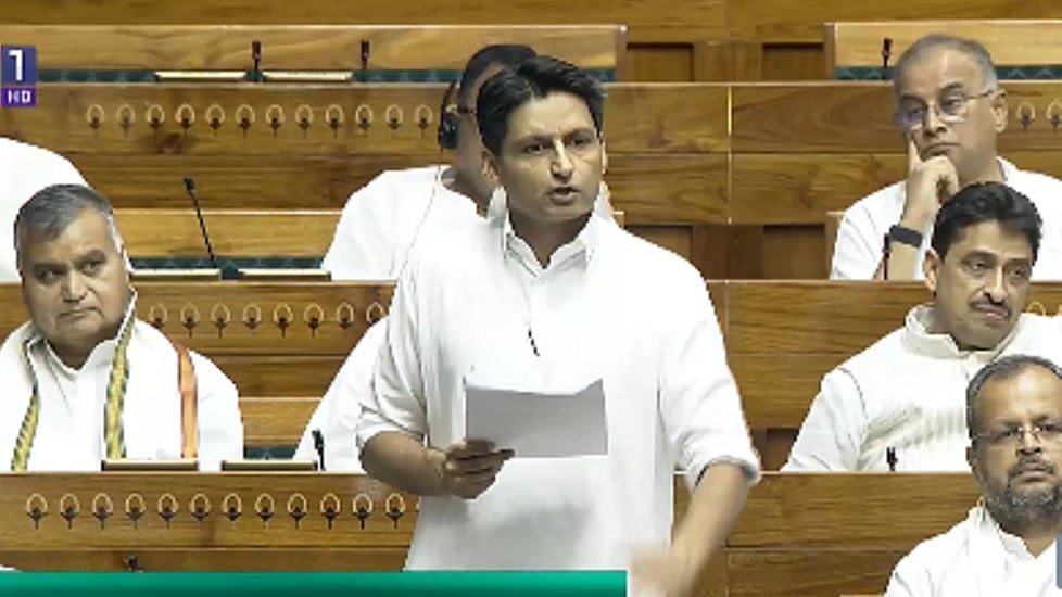 जवानों के करियर का रास्ता बंद कर रही सरकार... दीपेंद्र हुड्डा ने सीएपीएफ बिल को लेकर उठाए गंभीर सवाल