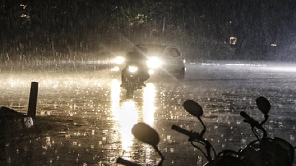 राजस्थान में बदला मौसम का मिजाज, कई जिलों में भारी बारिश के साथ ओलावृष्टि, 7 अप्रैल को फिर आ सकता है आंधी-तूफान