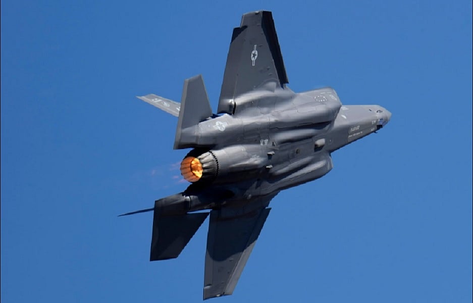 ईरान ने अमेरिका के सबसे खतरनाक लड़ाकू विमान को मार गिराया, F35 के पायलट को भी बंधक बनाने का दावा