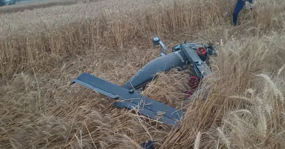 UP: इटावा में खेत में गिरा हेलीकॉप्टर ड्रोन, अखिलेश यादव बोले- BJP सरकार में कोई भी परीक्षण सफल क्यों नहीं हो पाता