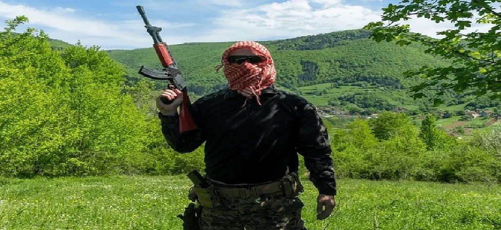 आतंकवाद की बदलती परिभाषा: अब सत्ता भी सिंहासन बचाए रखने के लिए उतनी ही बर्बरता से अपने ही जनता की हत्या करती है !