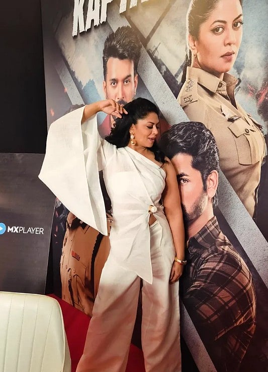 सिनेजीवन: फायरिंग की घटना के दो महीने बाद रोहित ने बताया जिंदगी का हाल और परितोष ने लिए राघव चड्ढा के मजे