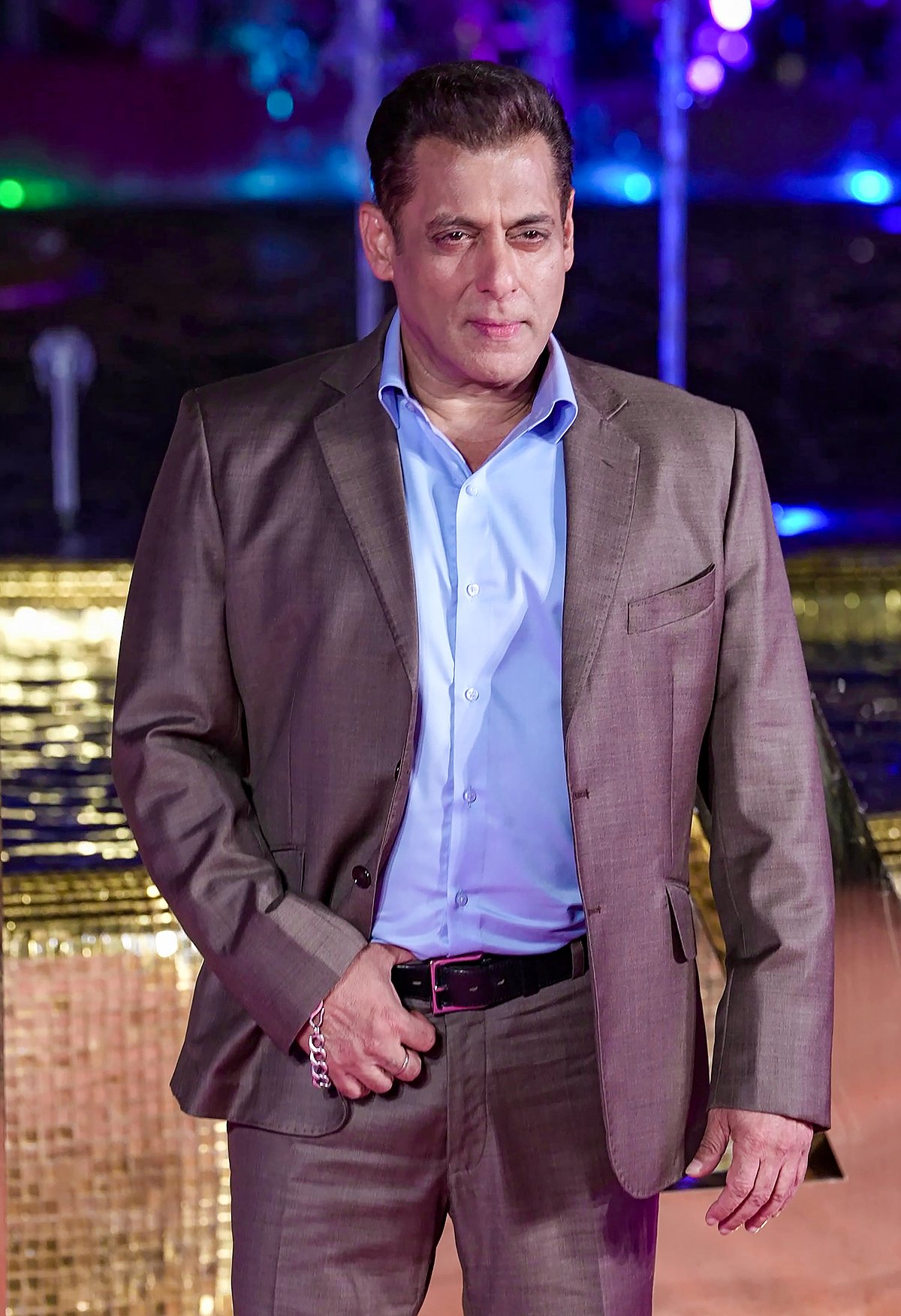 सिनेजीवन: आशा भोसले ने तब्बू को दिया जिंदगी का सबसे अनमोल तोहफा और राजपाल यादव ने अवॉर्ड शो विवाद पर तोड़ी चुप्पी