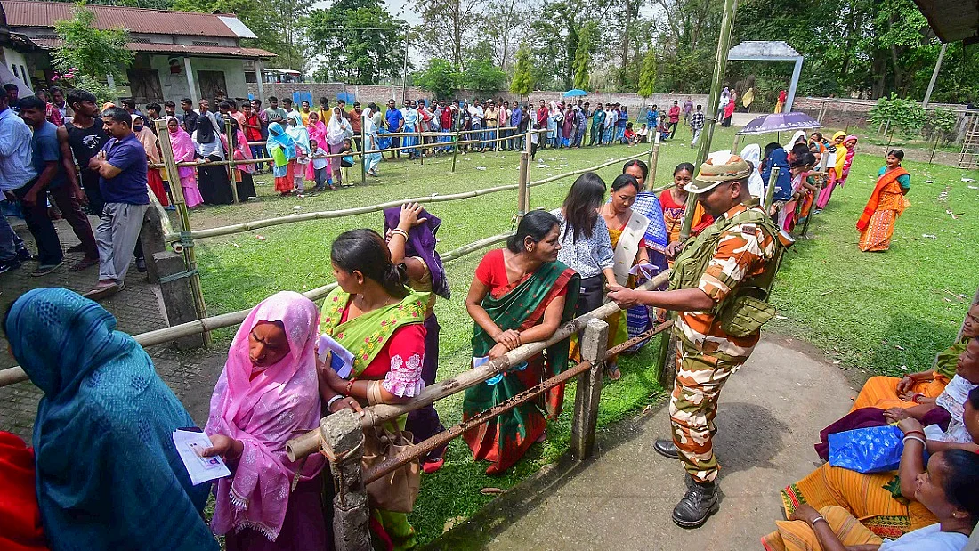 विधानसभा चुनाव: 3 बजे तक असम में करीब 76 प्रतिशत, पुडुचेरी में 72.40 और केरल में 62.71 फीसदी वोटिंग
