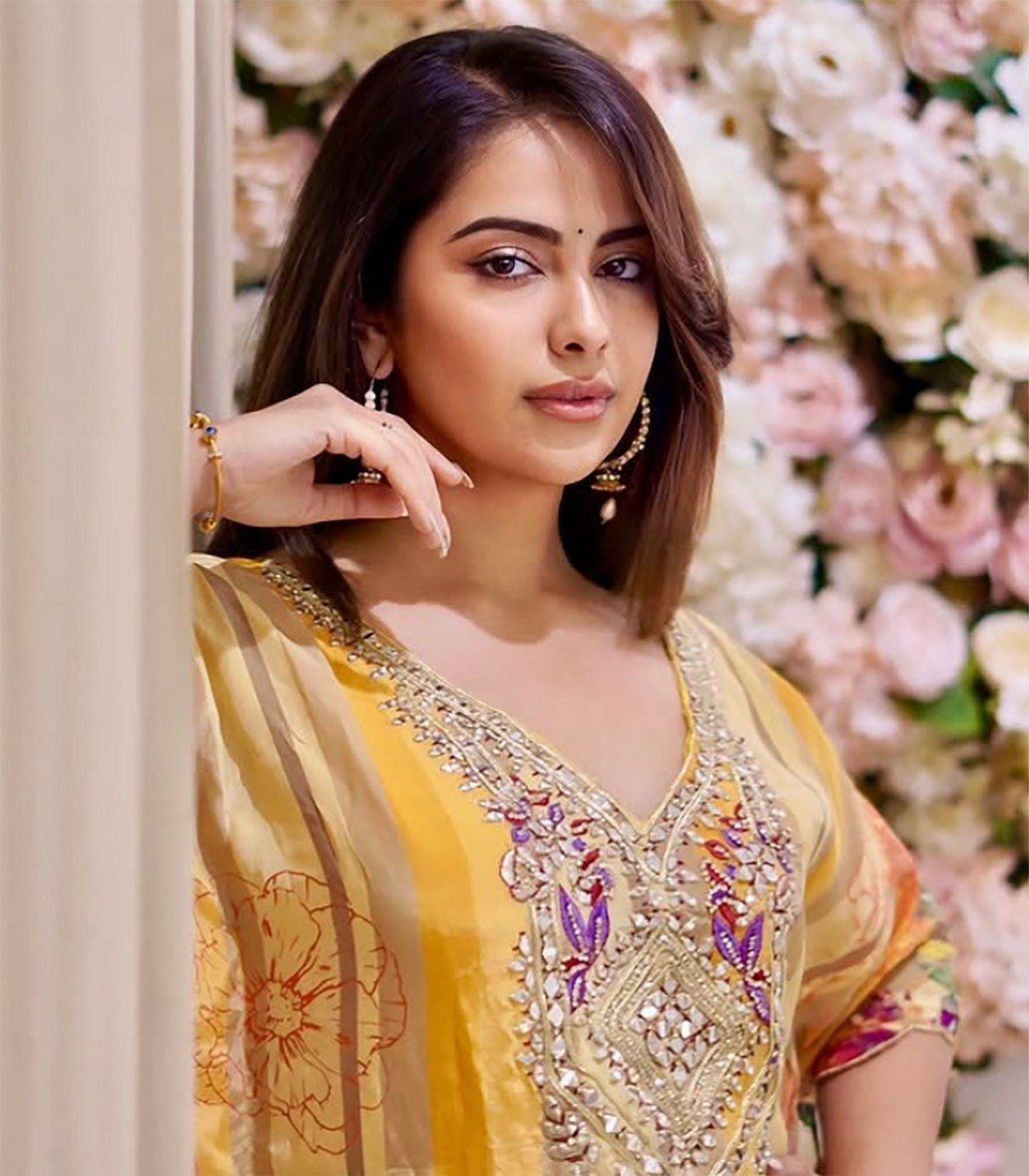 सिनेजीवन: रणवीर सिंह की कामयाबी पर दीपिका ने साधी चुप्पी और 'नागिन 7' में नाग गुरु के अवतार में नजर आएंगे अक्षय कुमार