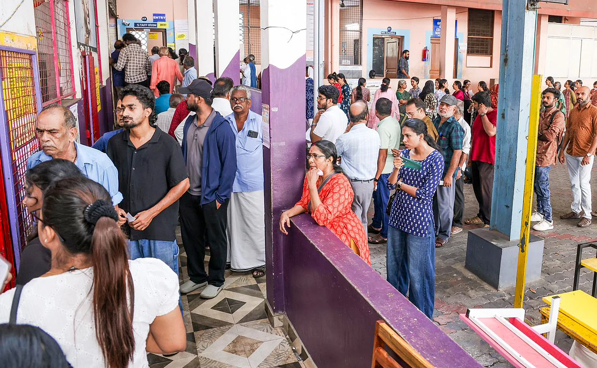 विधानसभा चुनाव: 11 बजे तक असम में 38.92 प्रतिशत, केरल में 33.28 प्रतिशत और पुडुचेरी में 37.06 प्रतिशत मतदान