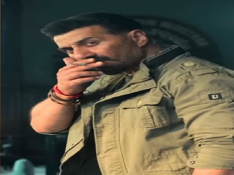 सिनेजीवन: 'जना नायकन' के लीक पर चिंतित हुए चिरंजीवी और बॉलीवुड गानों के दीवाने हुए निक जोनस