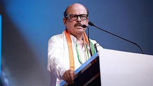 नीतीश कुमार ने चुनावी वादा तोड़ा, बिहार के साथ किया विश्वासघात: तारिक अनवर