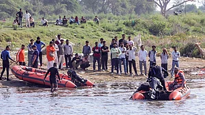 बड़ी खबर LIVE: मथुरा नौका हादसे में मरने वालों की संख्या बढ़कर 11 हुई, फरार नाविक भी गिरफ्तार