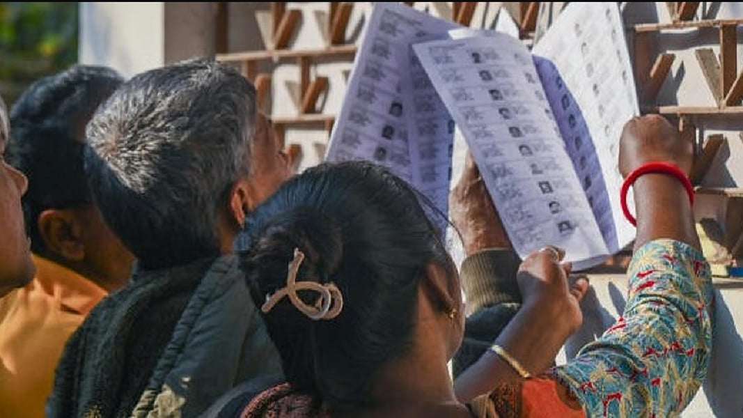 वोटर के हाथ में झुनझुना तक नहीं होगा और भारत दुनिया का सबसे बड़ा लोकतंत्र भी होगा!