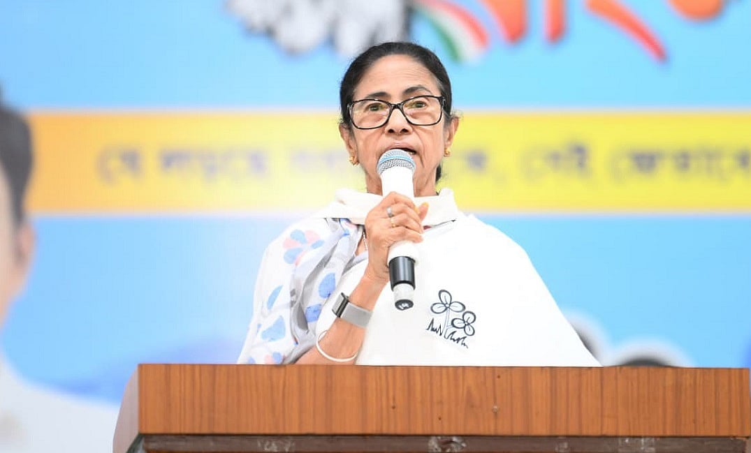 ममता का दावा- बीजेपी ने निर्वाचन आयोग की मदद से भवानीपुर में मेरी उम्मीदवारी रद्द कराने की कोशिश की