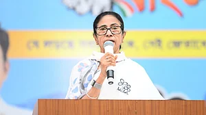 ममता का दावा- बीजेपी ने निर्वाचन आयोग की मदद से भवानीपुर में मेरी उम्मीदवारी रद्द कराने की कोशिश की