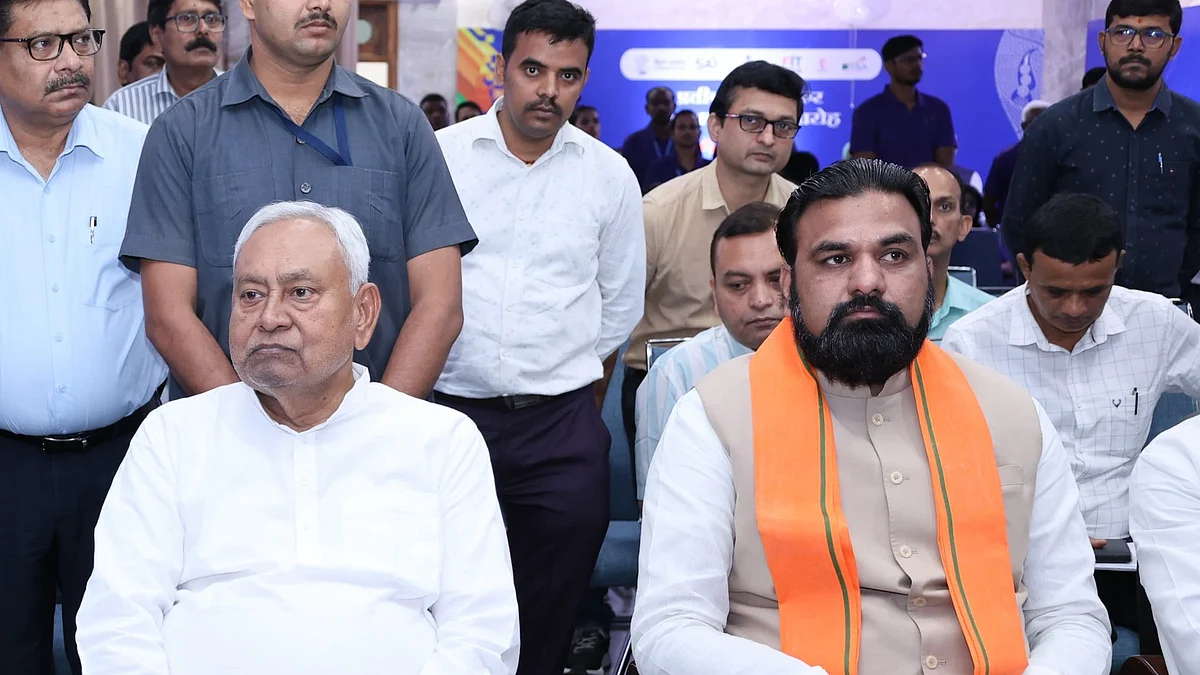 बिहार को मंगलवार को अपने नए मुख्यमंत्री के बारे में पता चल सकता है।