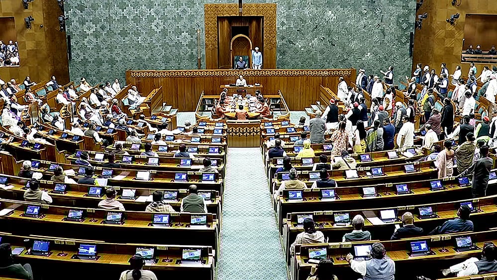 लोकसभा की सीटें बढ़ाकर 850 करने की तैयारी, सरकार ने महिला आरक्षण संशोधन विधेयक का मसौदा जारी किया