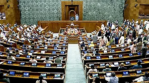 लोकसभा की सीटें बढ़ाकर 850 करने की तैयारी, सरकार ने महिला आरक्षण संशोधन विधेयक का मसौदा जारी किया