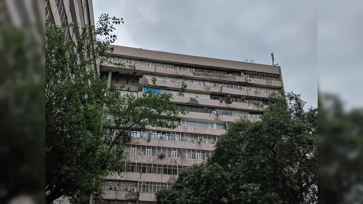 दिल्ली के लोक नायक भवन को बम से उड़ाने की धमकी, इमारत खाली कराई गई, जांच में जुटी पुलिस