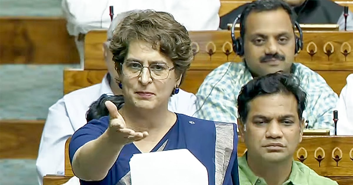प्रियंका गांधी का मोदी सरकार पर हमला, कहा- महिलाओं का राजनीतिक इस्तेमाल कर रहे हैं प्रधानमंत्री, सरकार धोखाधड़ी...