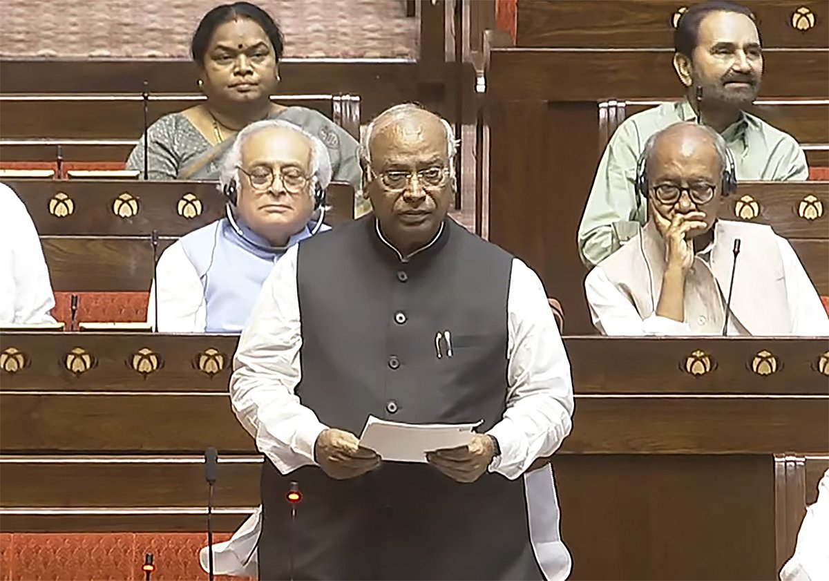 कांग्रेस अध्यक्ष मल्लिकार्जुन खड़गे ने लोकसभा उपाध्यक्ष का मुद्दा उठाया