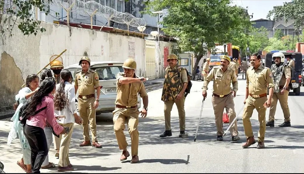 बीजेपी सरकारों की प्लेबुक- हक मांगते शोषित श्रमिक आतंकवादी, सीधा पाकिस्तान से कनेक्शन