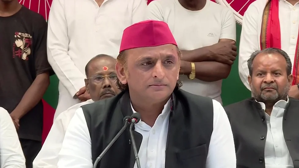 नारी को नारा बनाकर भ्रम फैलाना चाहती थी बीजेपी, विपक्ष ने रोका खेल: अखिलेश यादव