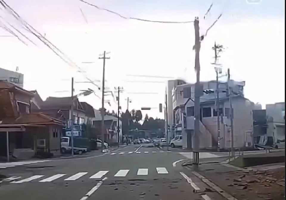 जापान के उत्तर-पूर्वी तट पर 7.5 तीव्रता का शक्तिशाली भूकंप, सुनामी की चेतावनी जारी