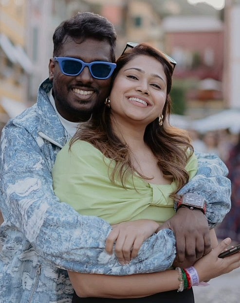 सिनेजीवन: प्रेमानंद महाराज की शरण में पहुंचे विराट और अनुष्का और दूसरी बार पिता बने एटली