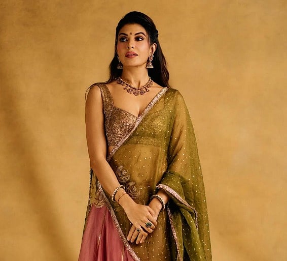 सिनेजीवन: प्रेमानंद महाराज की शरण में पहुंचे विराट और अनुष्का और दूसरी बार पिता बने एटली