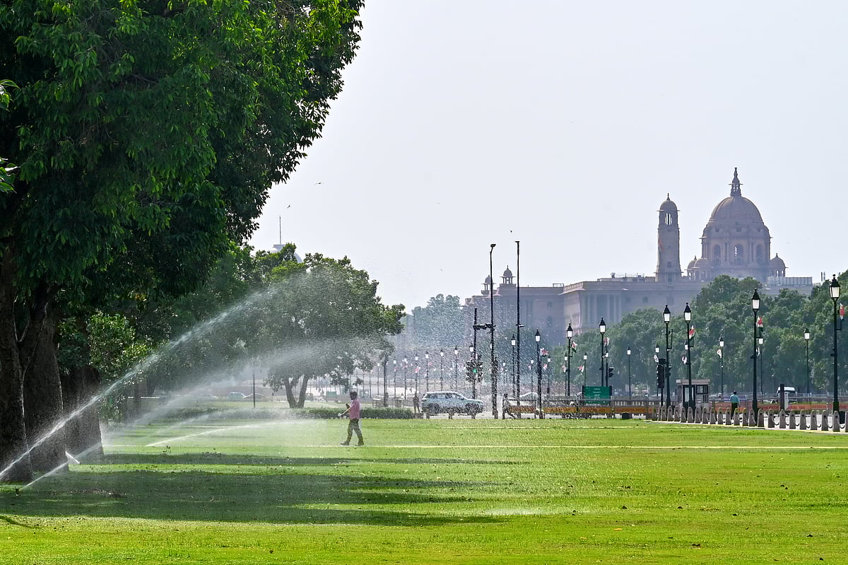 दिल्ली-NCR में भीषण गर्मी का प्रकोप जारी