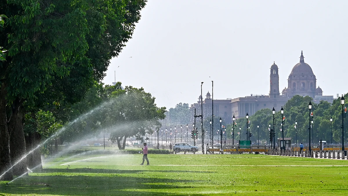 दिल्ली-NCR में भीषण गर्मी का प्रकोप जारी