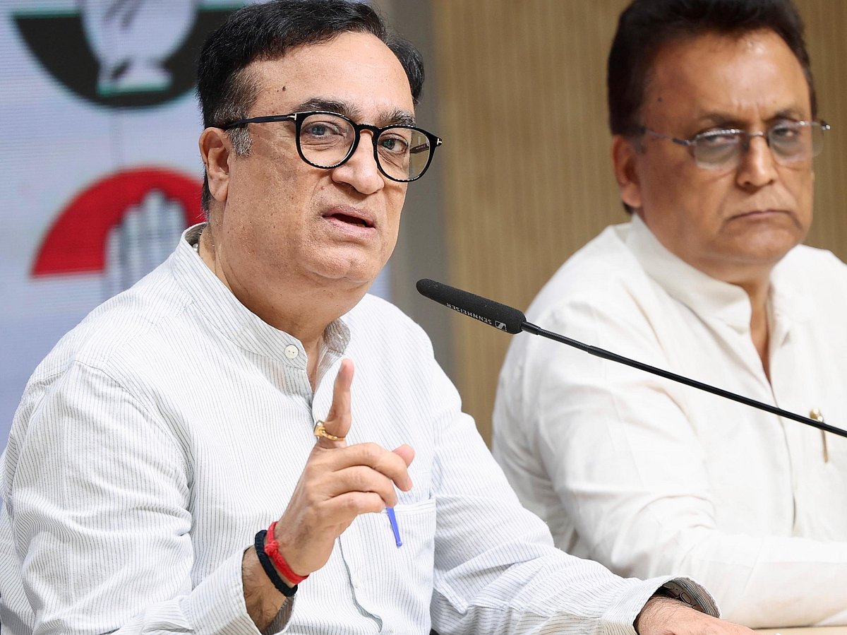 बड़ी खबर LIVE: '818,50,35,420 करोड़ है राघव चड्ढा समेत 7 सांसदों की औसत संपत्ति', माकन बोले- BJP की प्रॉक्सी है AAP         