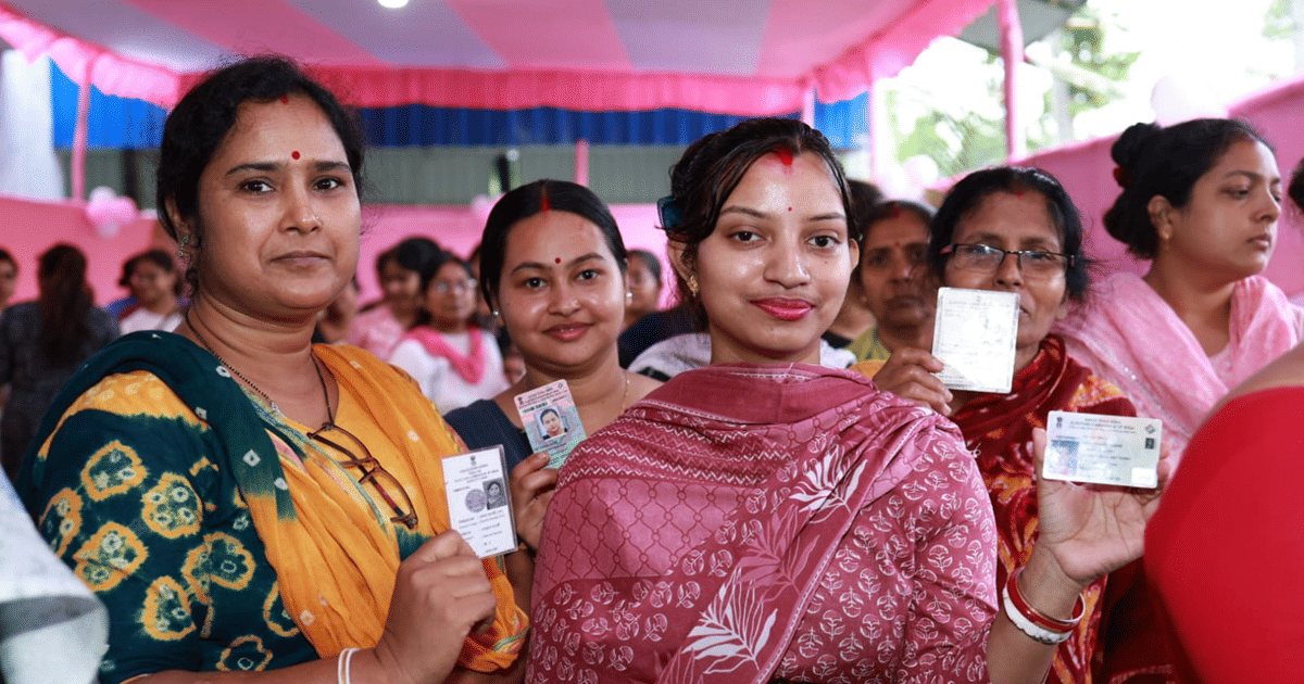 पश्चिम बंगाल चुनाव: 8 जिलों की 142 सीटों पर तेज मतदान, 4 घंटे में 39.97% वोटिंग