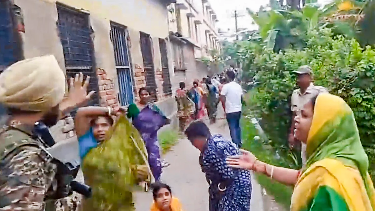 बंगाल विधानसभा चुनाव में छिटपुट हिंसा के बीच एक बजे तक 61 प्रतिशत से अधिक मतदान