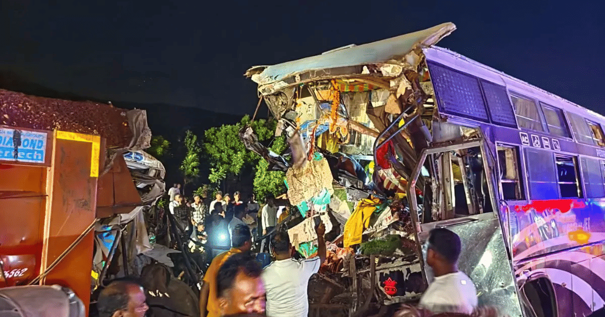 ओडिशा के सुंदरगढ़ में भीषण सड़क हादसा, बस-ट्रक की आमने-सामने टक्कर, 4 की मौत, 20 घायल