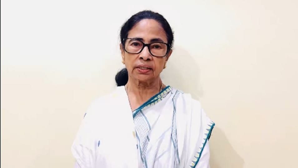 एग्जिट पोल के अनुमान टीएमसी कार्यकर्ताओं का मनोबल गिराने के लिए, दो-तिहाई बहुमत से जीतेंगे: ममता बनर्जी