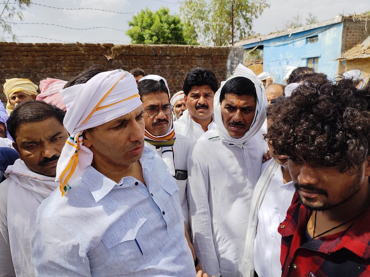'मध्य प्रदेश में जंगल राज', सागर में पीड़ित परिवार के बीच पहुंचे जीतू ...