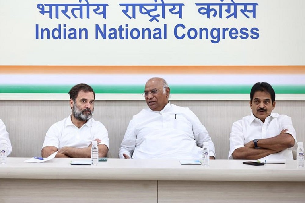 12 राज्यों में होने वाला SIR लोकतंत्र के खिलाफ एक साजिश, जनता के अधिकारों को छीनने का षड्यंत्रः कांग्रेस