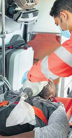 Ambulance with advanced life support improves survival rate by up to 20%