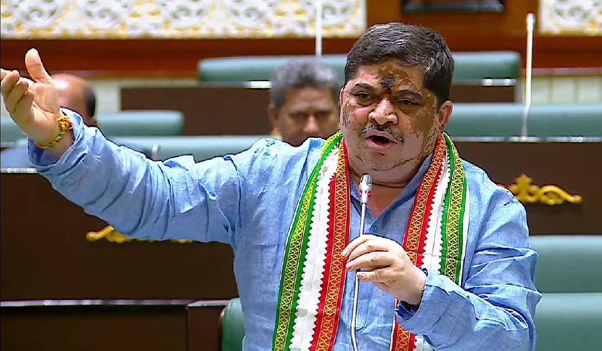 Minister Ponnam Prabhakar dares BRS to debate on BC welfare