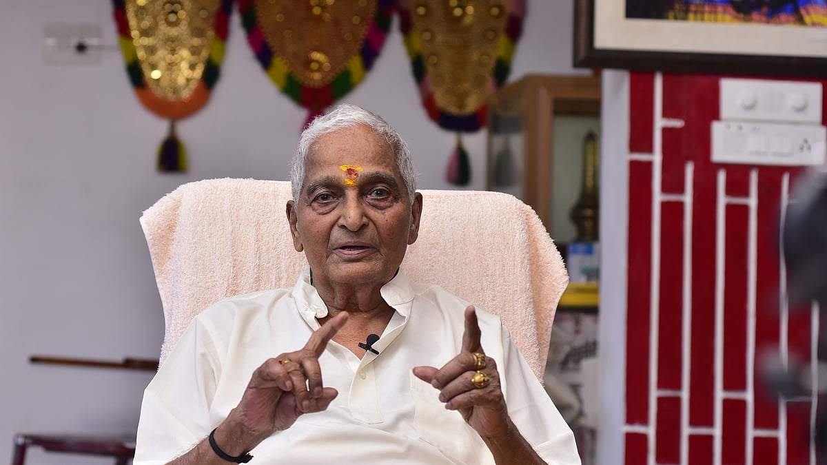 INTERVIEW: 'Artist is always a slave of audience', says Kathakali maestro Kalamandalam  Gopi Asan