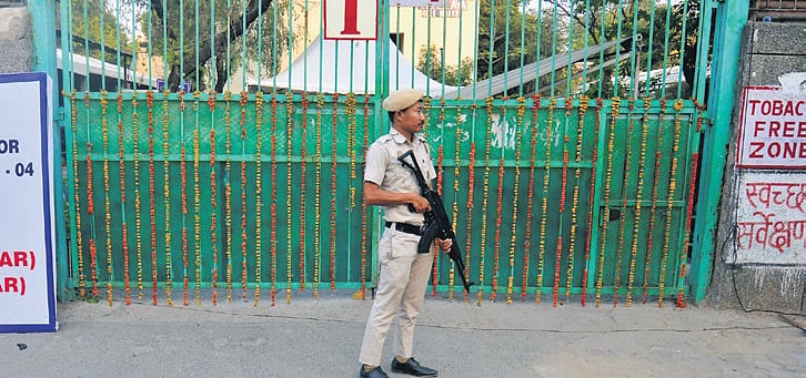 Lok Sabha polls: EVMs locked up, two-tier security in place - Vimarsana News