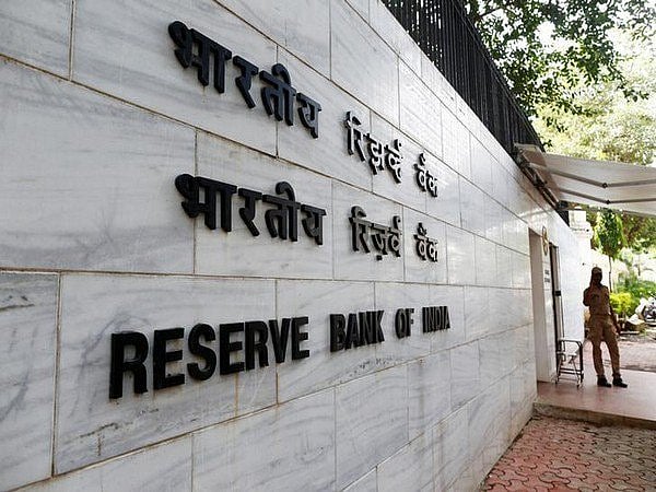 Fiscal deficit during AprMay narrows to Rs 50,615 crore