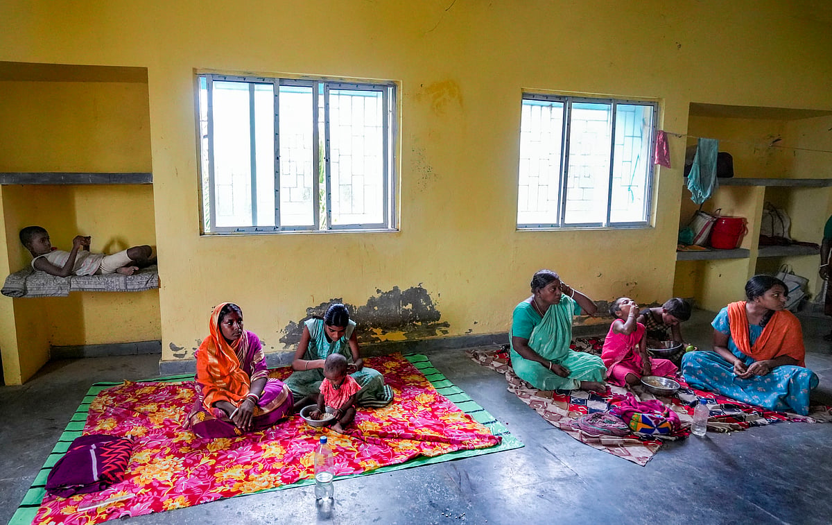 Cyclone Remal: Over one lakh people in Bengal's coastal areas shifted to secure shelters - Vimarsana News