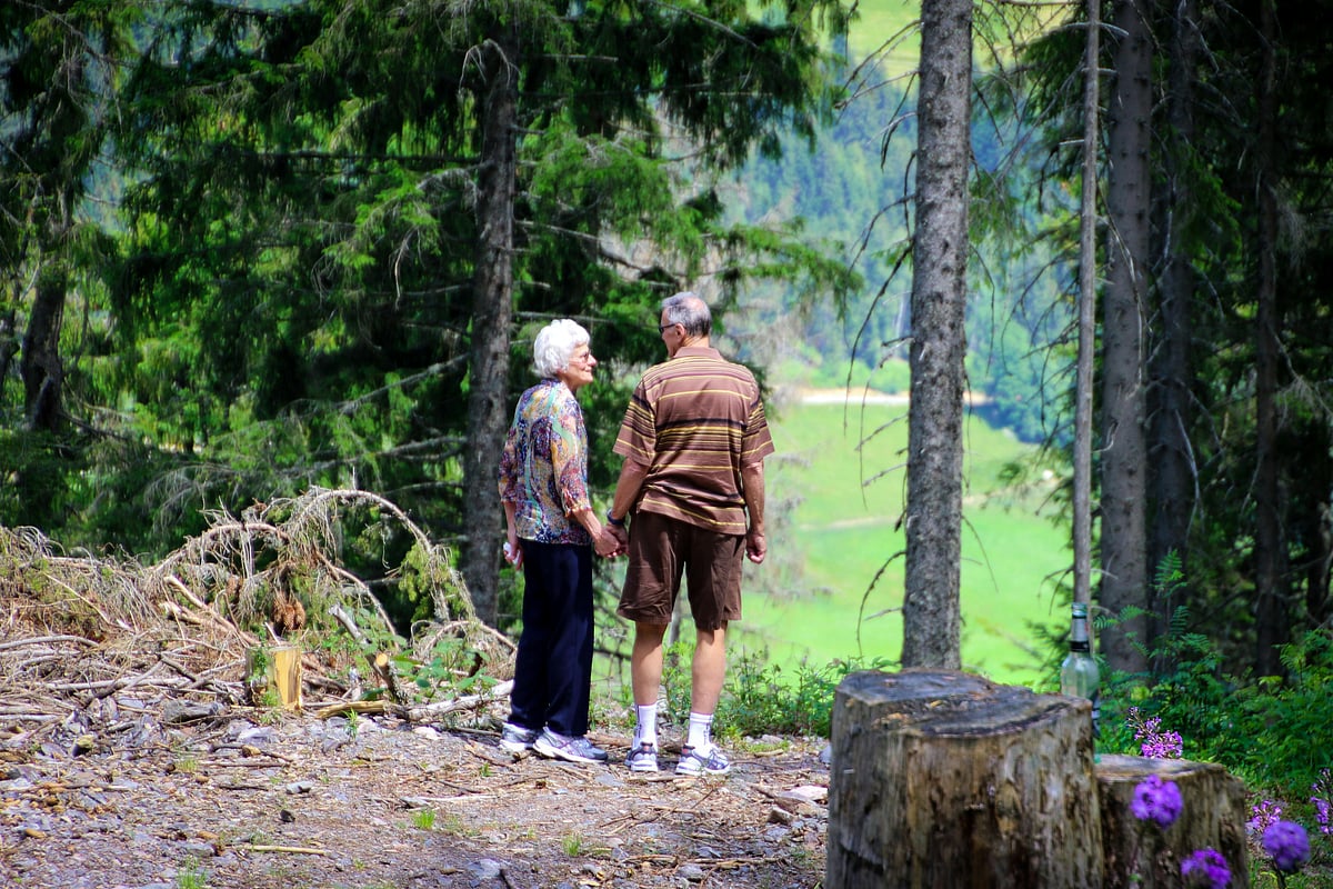 New Psychotherapy EAET Shows Promising Results in Relieving Chronic Pain Among Older Adults