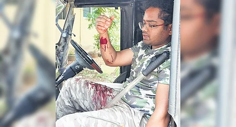 A attacked forest official in Palnadu district of Andhra Pradesh
