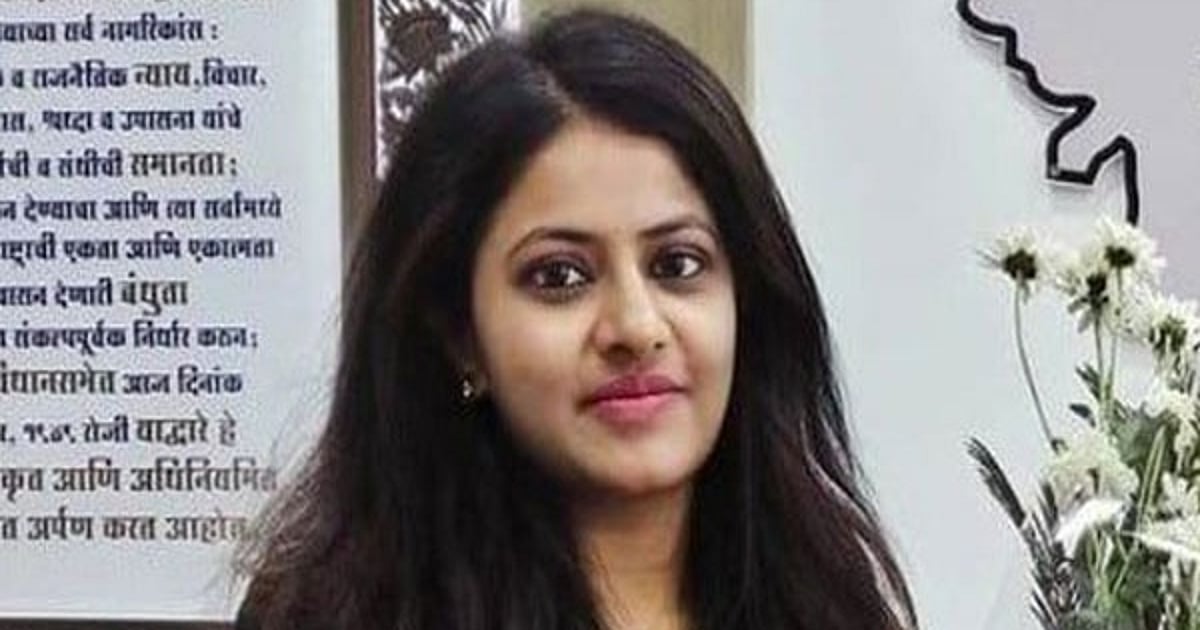 SC stays action against ex-IAS trainee in UPSC fraud case